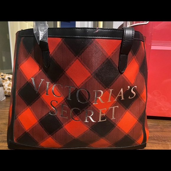 Victoria’s Secret Black Red Plaid Weekender Tote Bag holiday 2021 - Picture 1 of 3